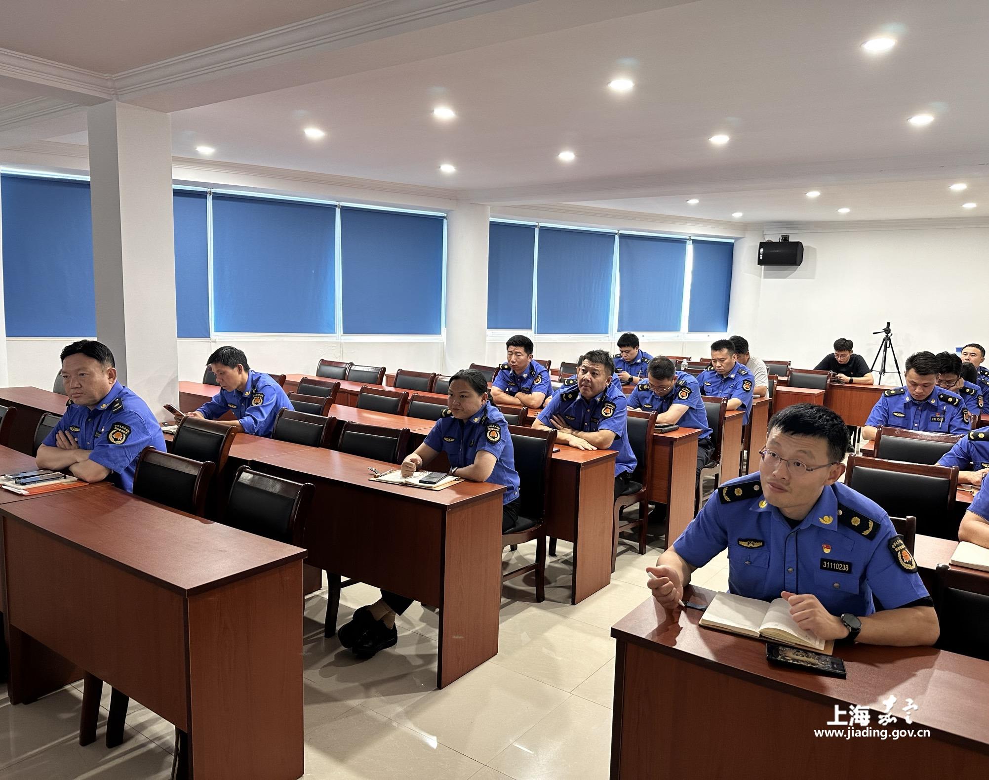22ff4ec65feb40b8a5dc38e2eb875ae9.jpg