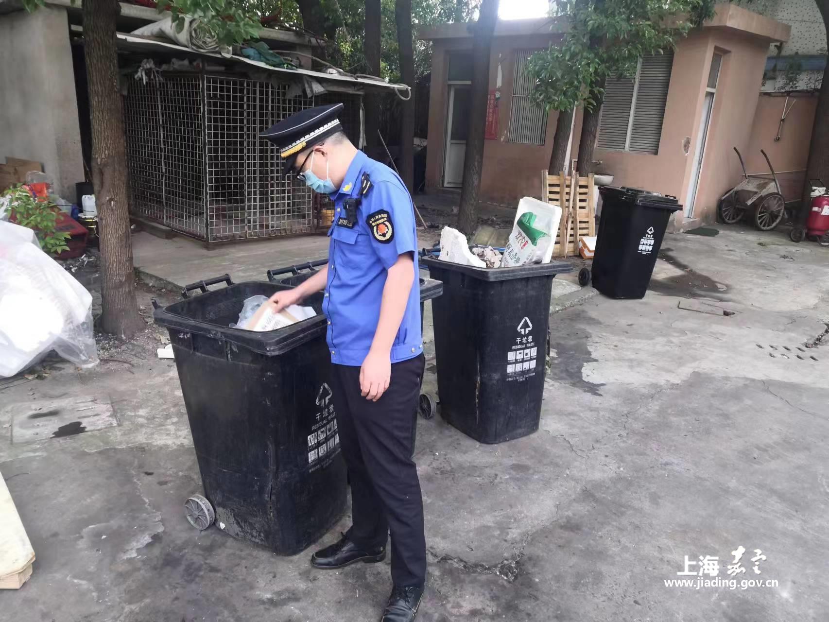 8ba31f88c8714a69b867368f886e8408.jpg 8ba31f88c8714a69b867368f886e8408.jpg