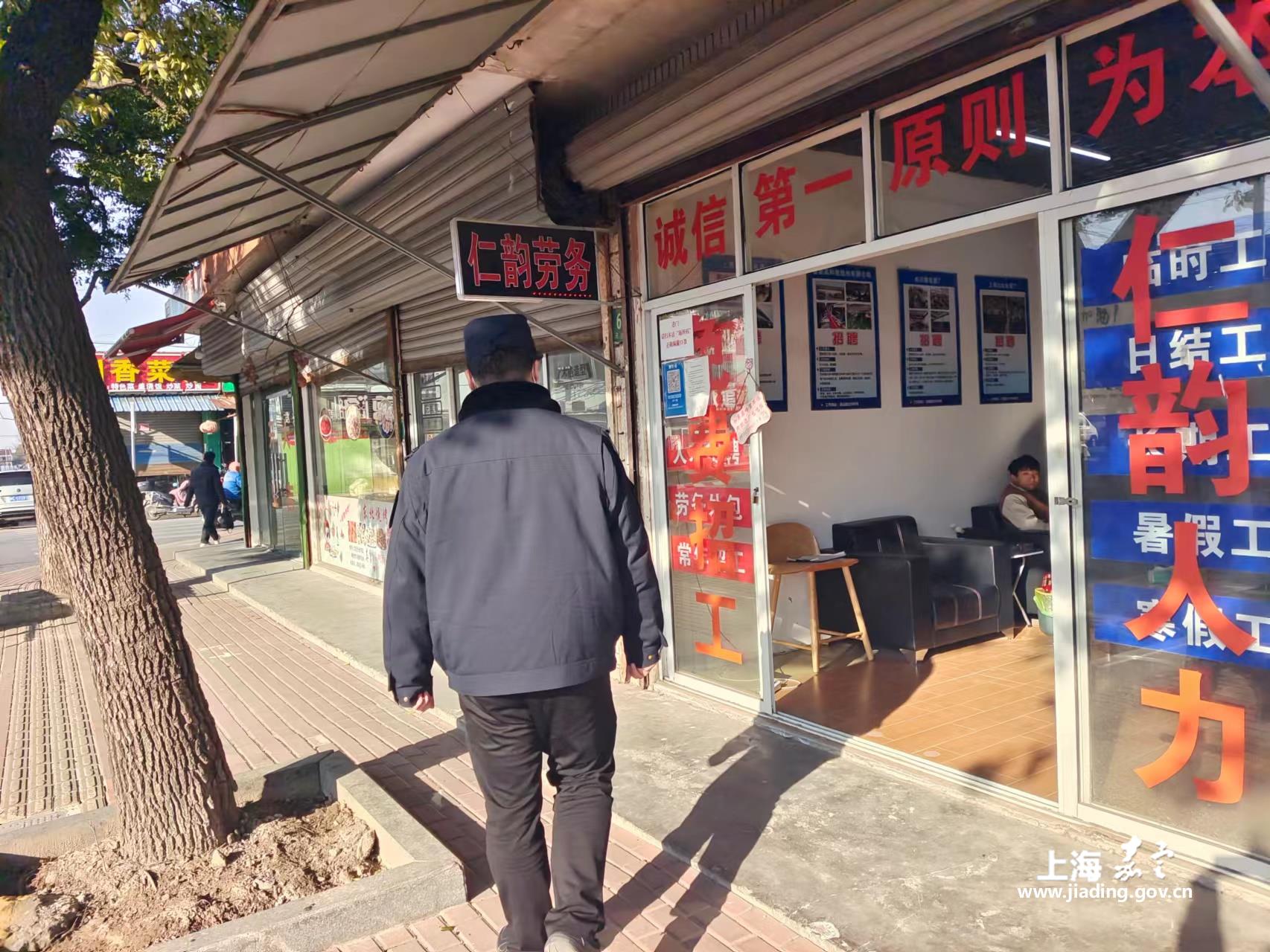 8f2609031aee4738a90bc8141d2b5e8c.jpg 8f2609031aee4738a90bc8141d2b5e8c.jpg