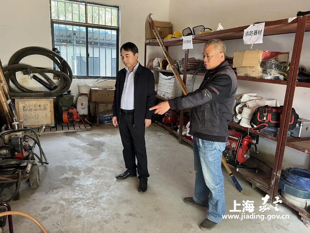 c72b2e1a3acb45fab108cc70fd10dc30.jpg c72b2e1a3acb45fab108cc70fd10dc30.jpg